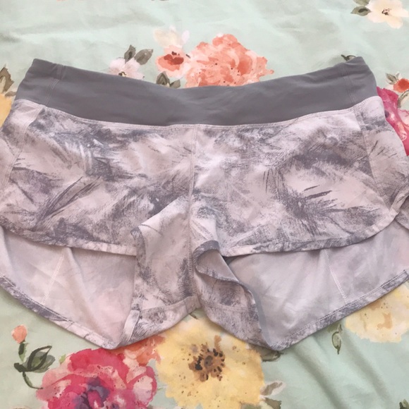 lululemon athletica Pants - Lululemon speed shorts 2.5”